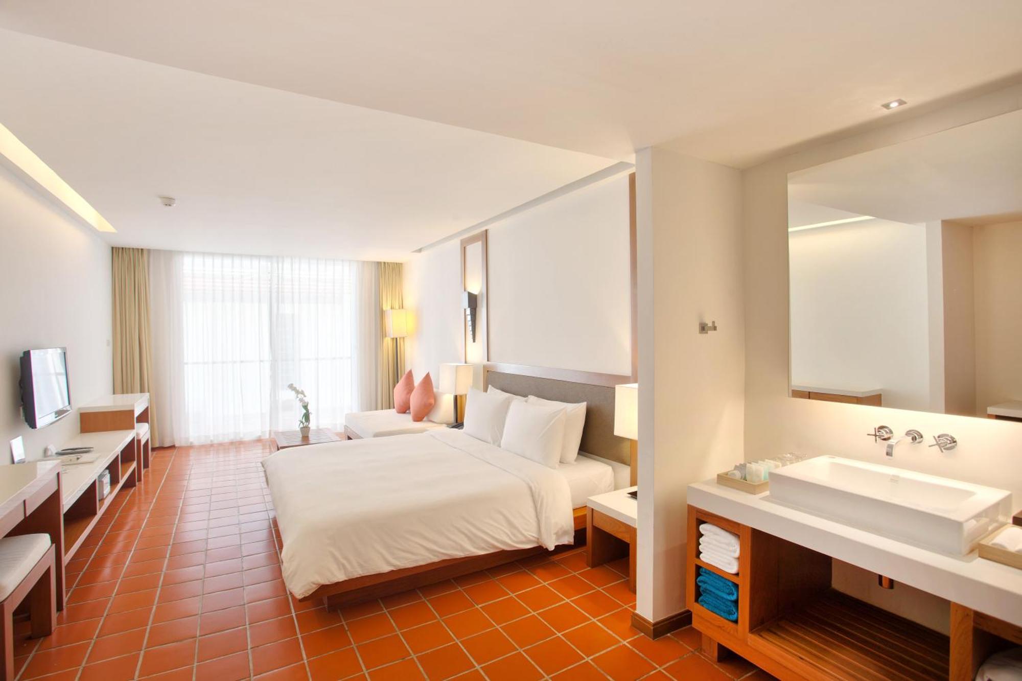 Nap Patong Hotel Phuket Exterior photo
